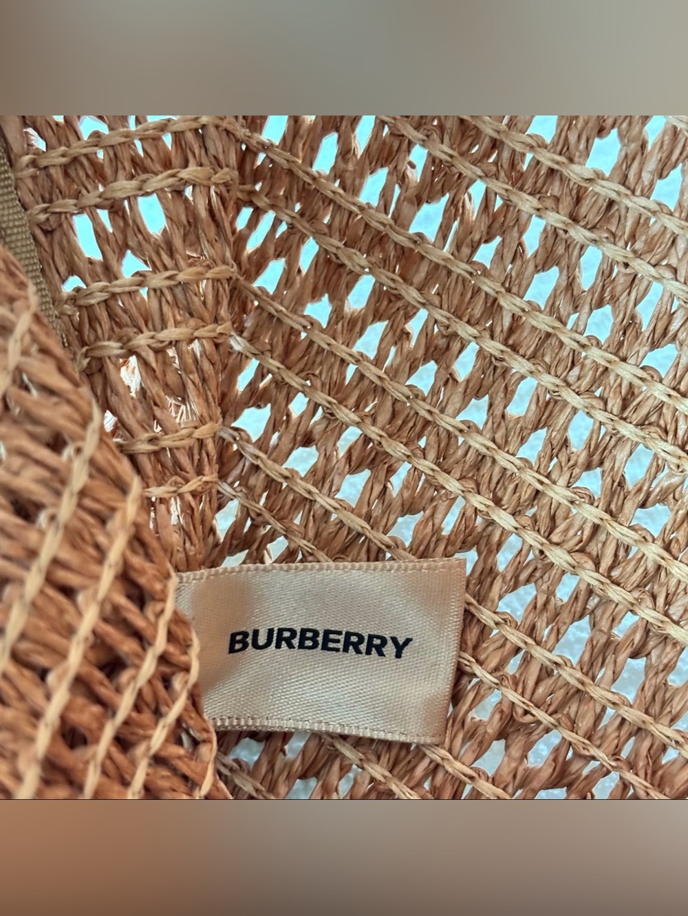Burberry Woven Tote Bag - Picture 4 of 9